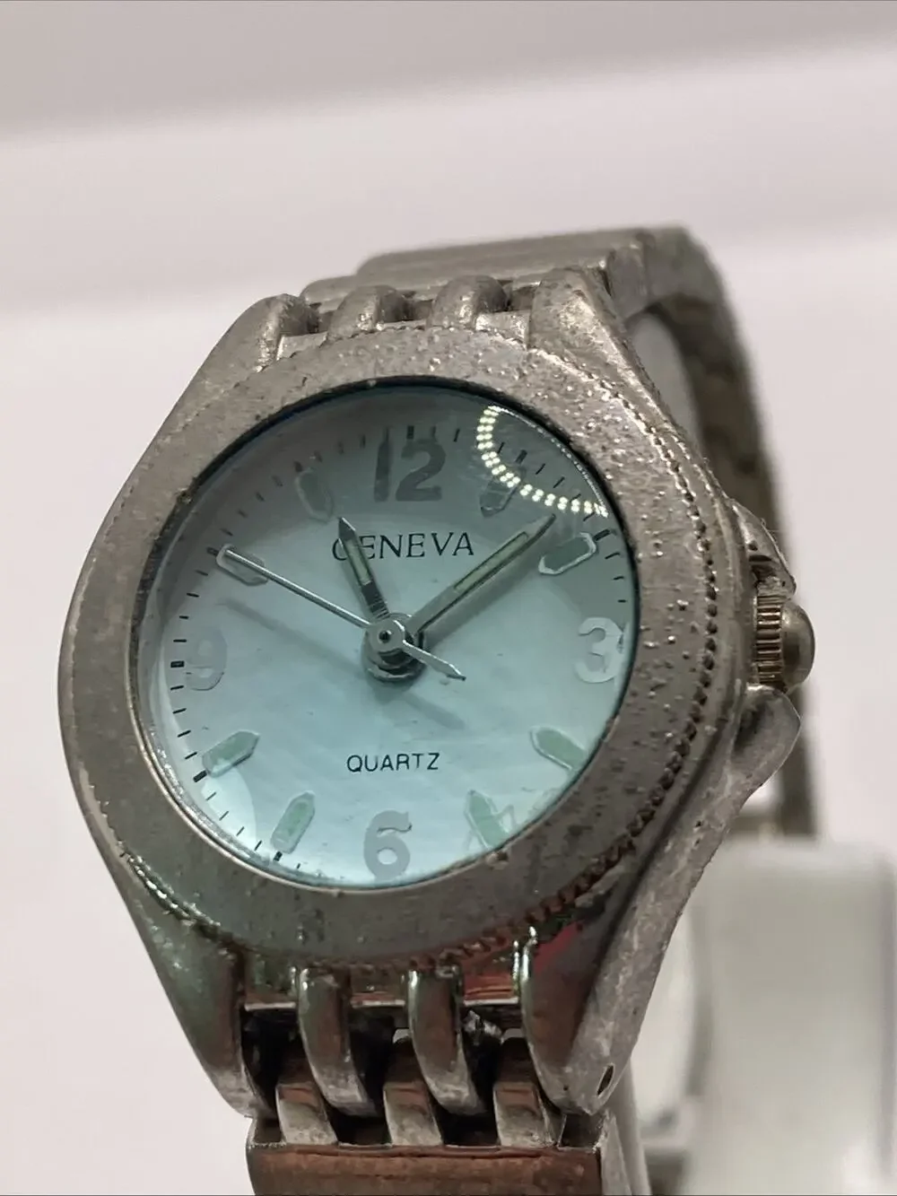 Geneva Worn Silver Vintage Womens Watch New Battery